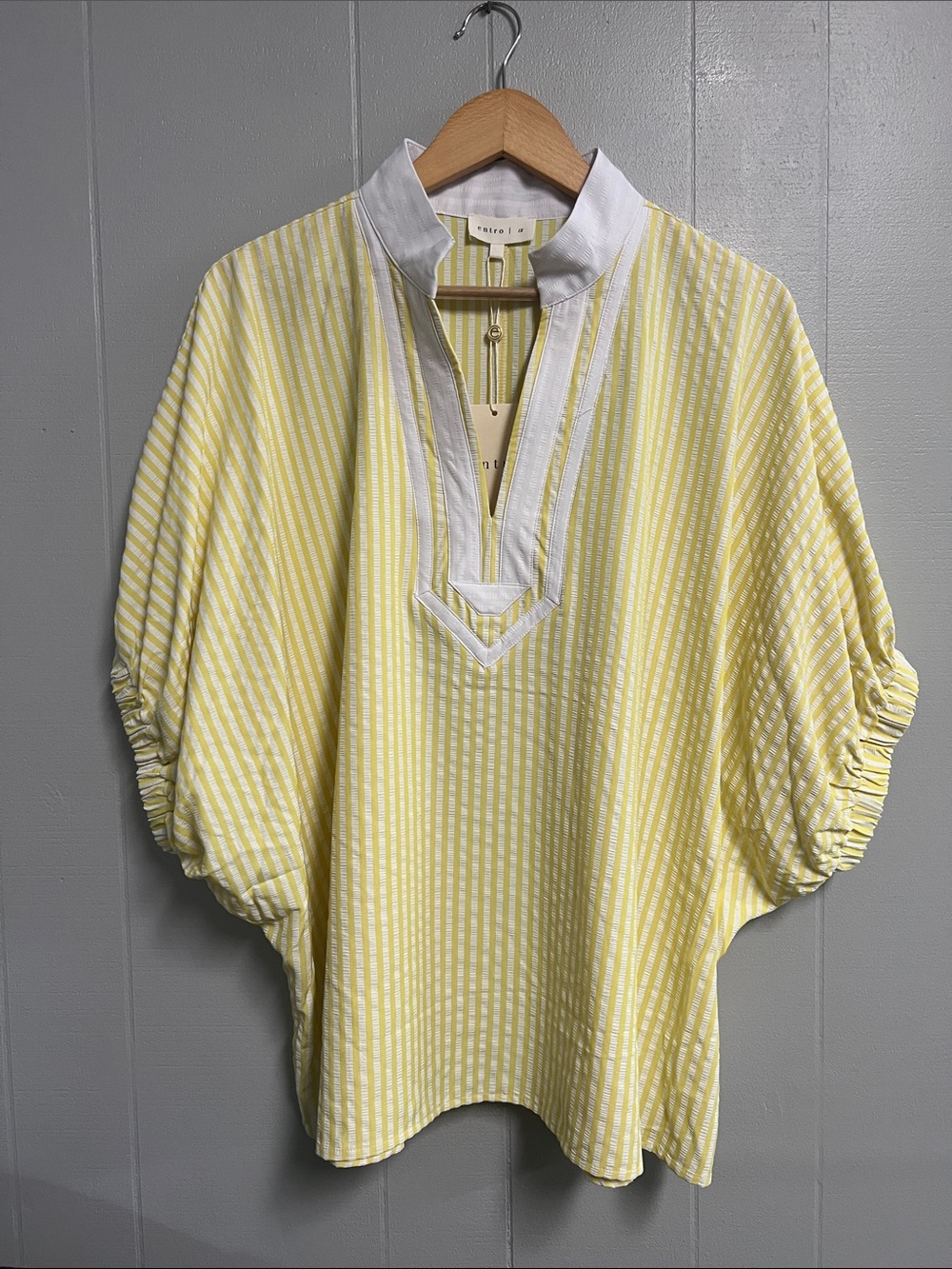 NWT Yellow and White Stripe Entro Blouse Top Shirt Size XL Short Sleeve NEW!!